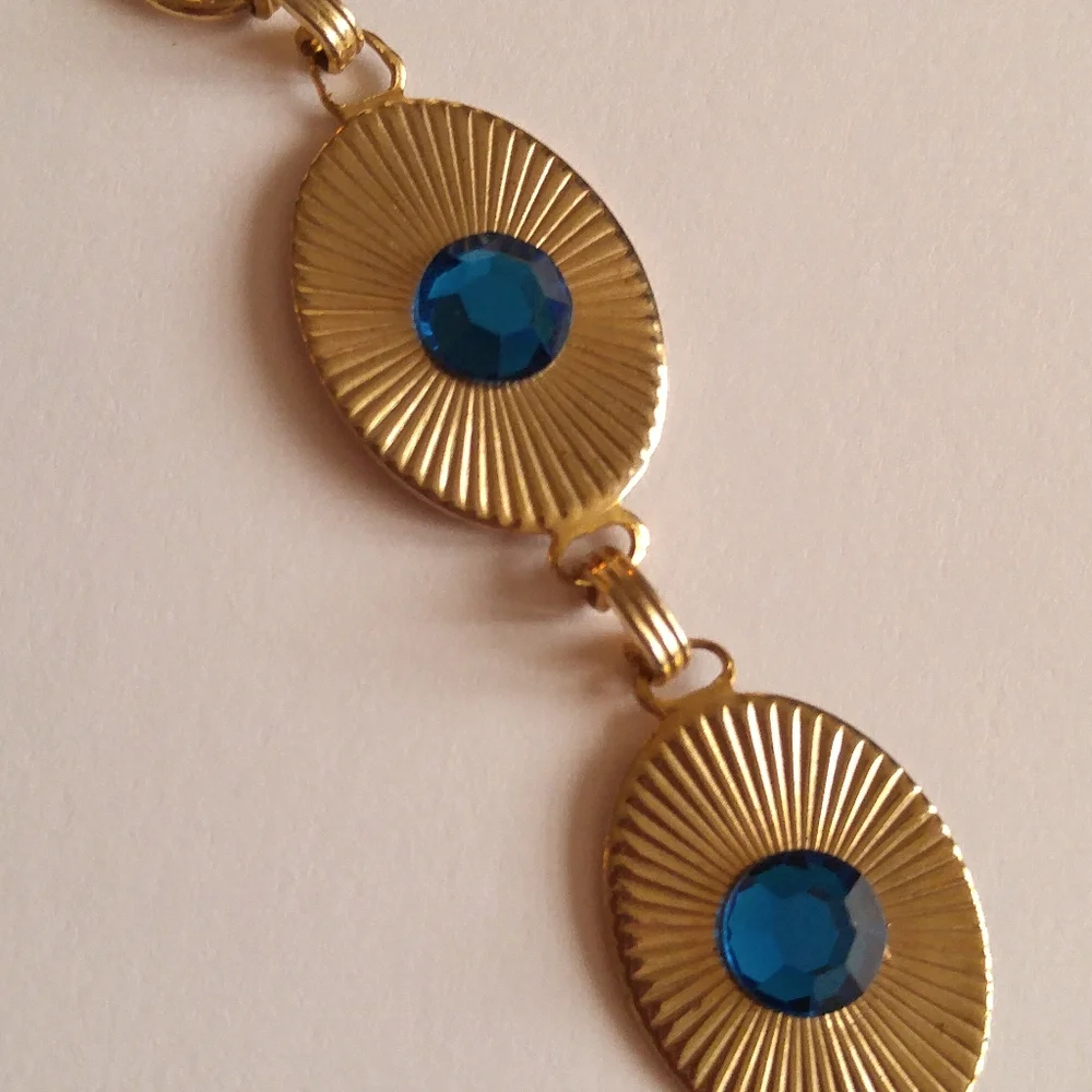 Relisted - Vintage blue and gold tone linked ovals bracelet rhinestones - Picture 5 of 10